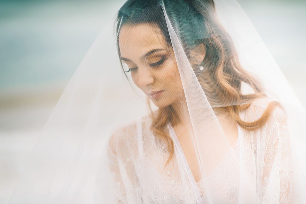 wedding boudoir poses